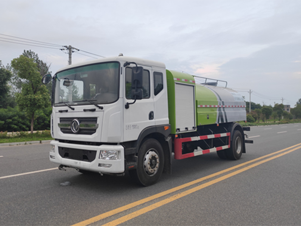 東風(fēng)CL5181GSSBEV型純電動(dòng)灑水車(chē)